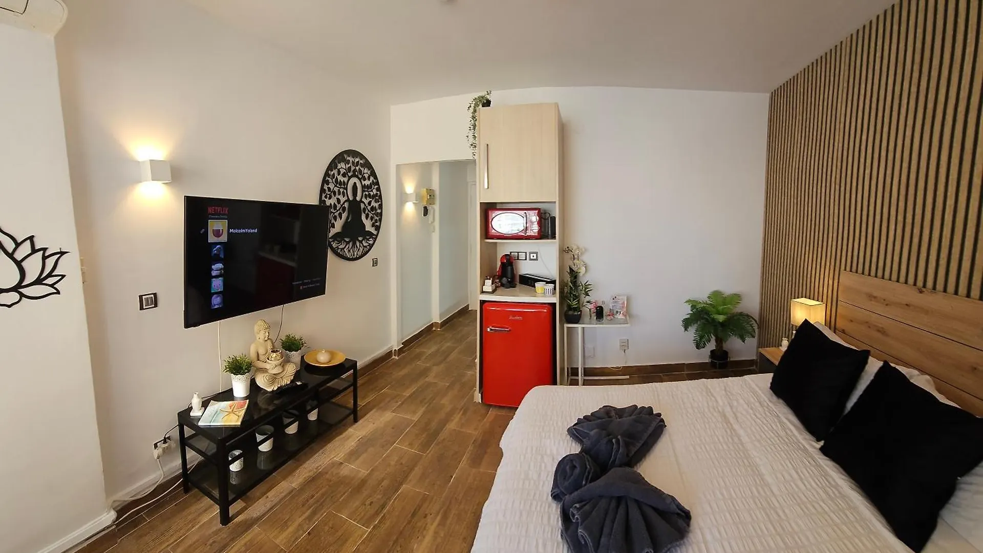 Namaste Modern Elegance City Center Apartment By Namaste Elite Torremolinos Spain
